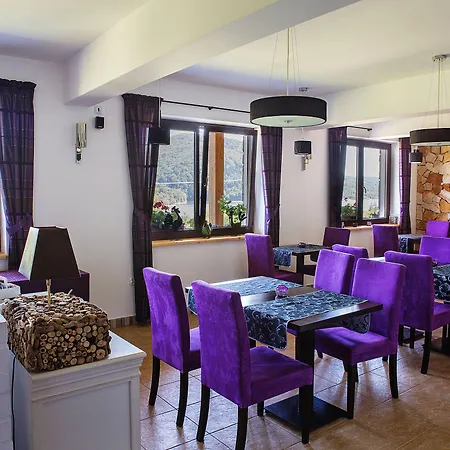 Barnilka منزل ريفي *